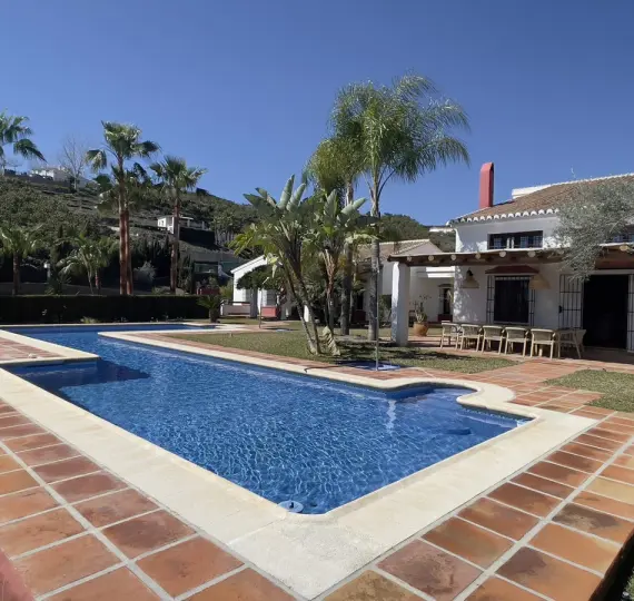 Villa independiente R4675255