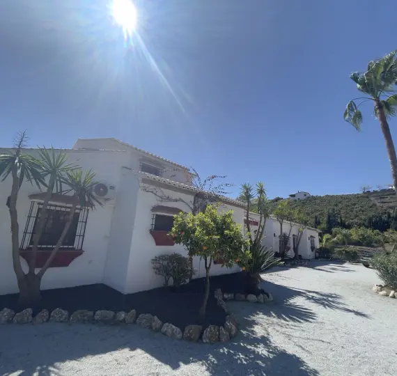 Villa independiente R4675255