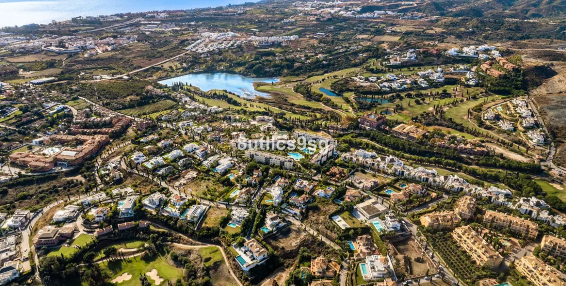 Venta de villa independiente en Los Flamingos 11