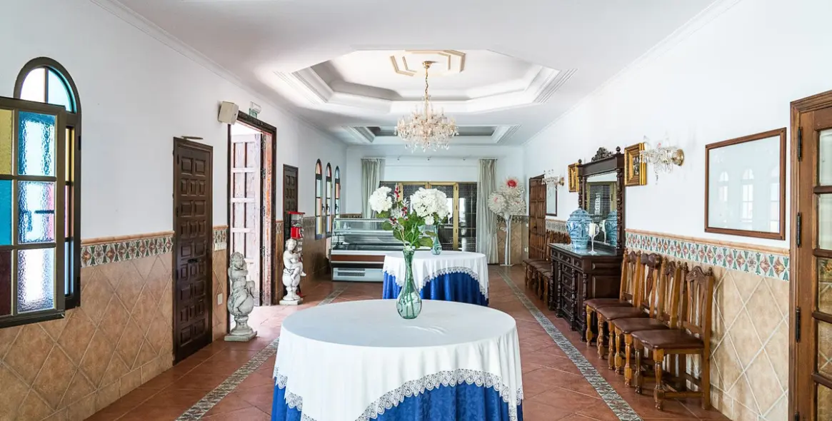 Sale of commercial plot in Mijas 10