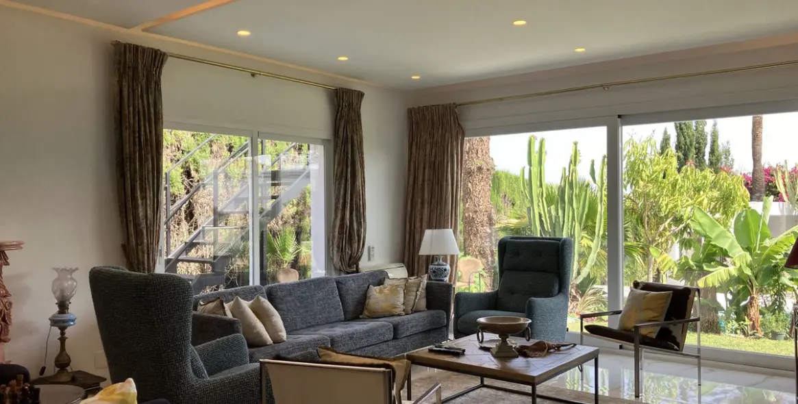 Sale of detached villa in Puerto Banús 8