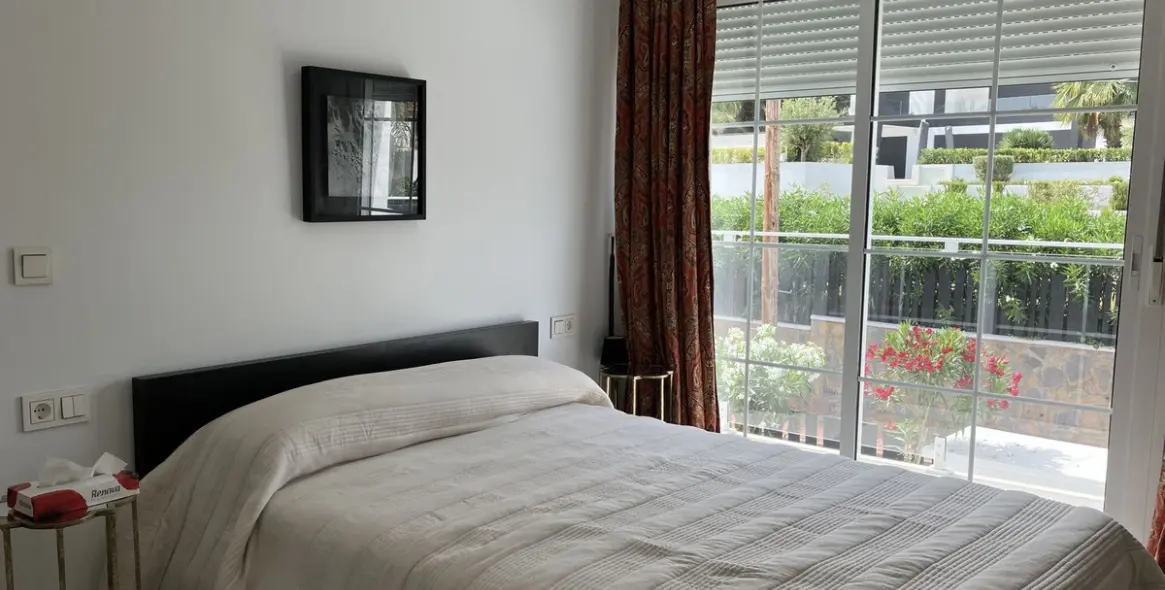 Sale of detached villa in Puerto Banús 12