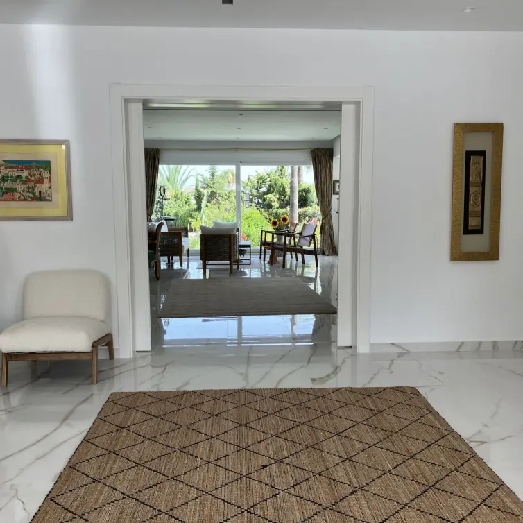 Sale of detached villa in Puerto Banús