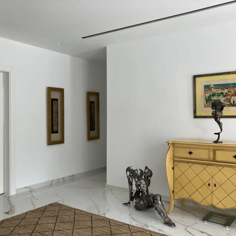Sale of detached villa in Puerto Banús