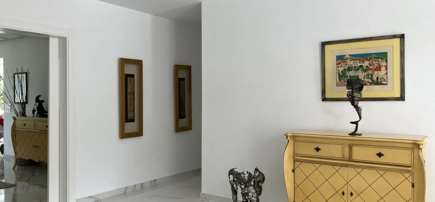 Sale of detached villa in Puerto Banús 3