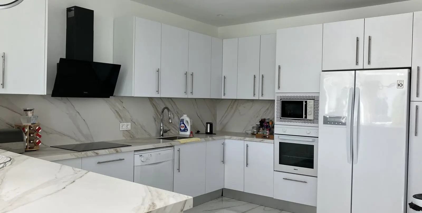 Venta de villa independiente en Puerto Banús 11