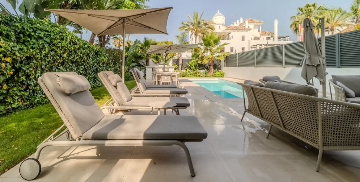 Продажа  отдельно стоящей виллы в Puerto Banús 36