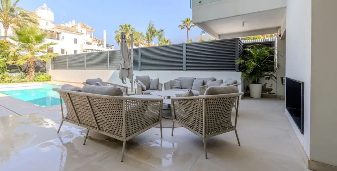 Продажа  отдельно стоящей виллы в Puerto Banús 40