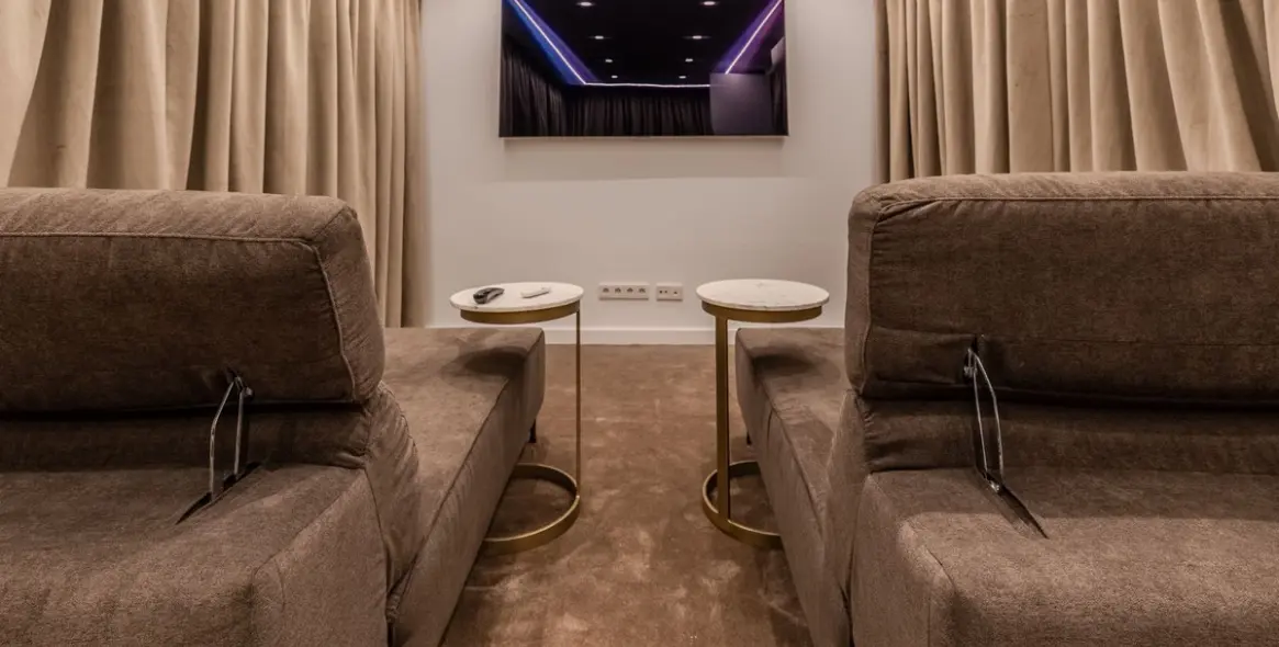 Продажа  отдельно стоящей виллы в Puerto Banús 44