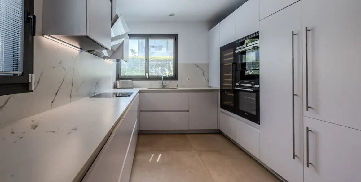 Venta de villa independiente en Puerto Banús 9