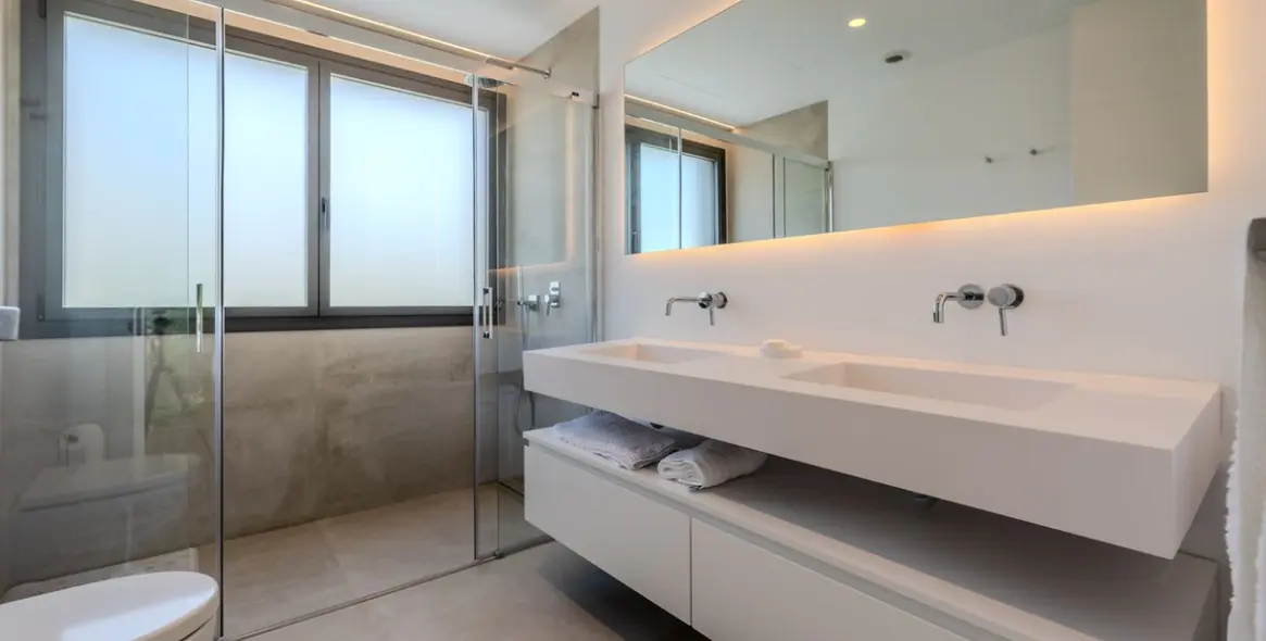 Venta de villa independiente en Puerto Banús 23