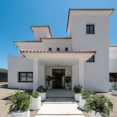 Venta de villa independiente en Elviria