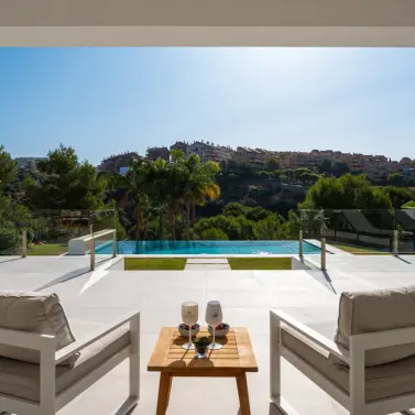 Venta de villa independiente en Elviria