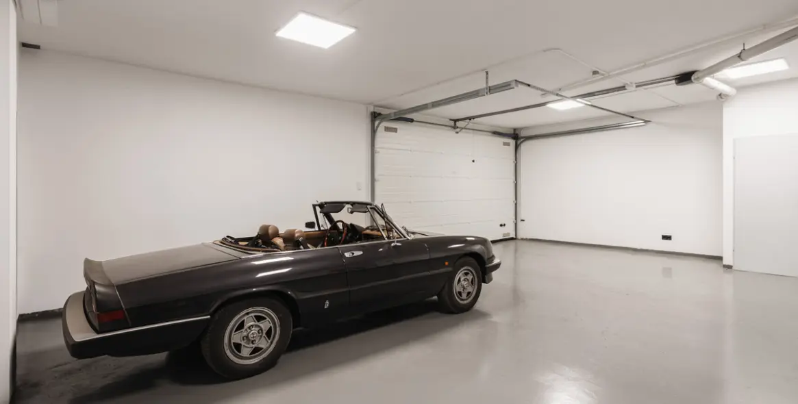 Sale of detached villa in Elviria 25