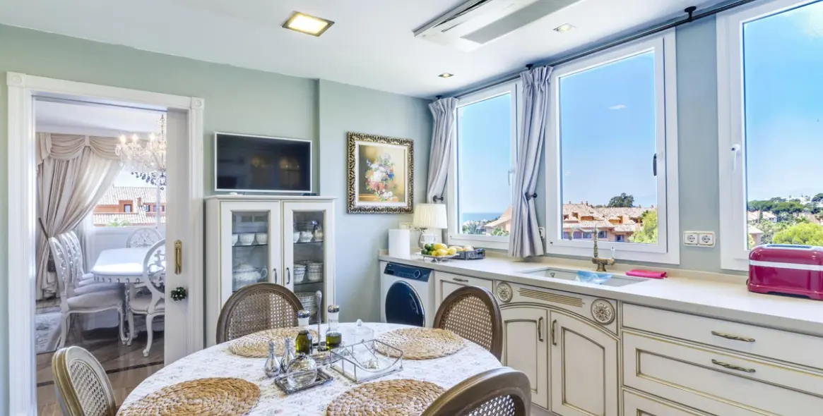 Продажа двухуровневого пентхауса в Bahía de Marbella 21