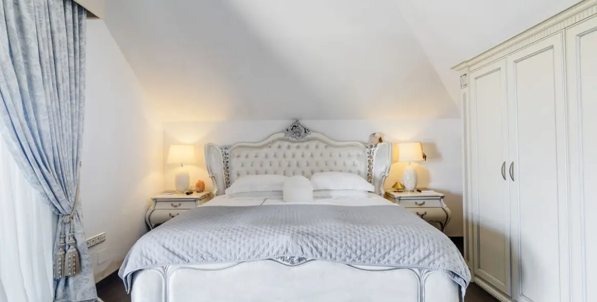 Продажа двухуровневого пентхауса в Bahía de Marbella 27