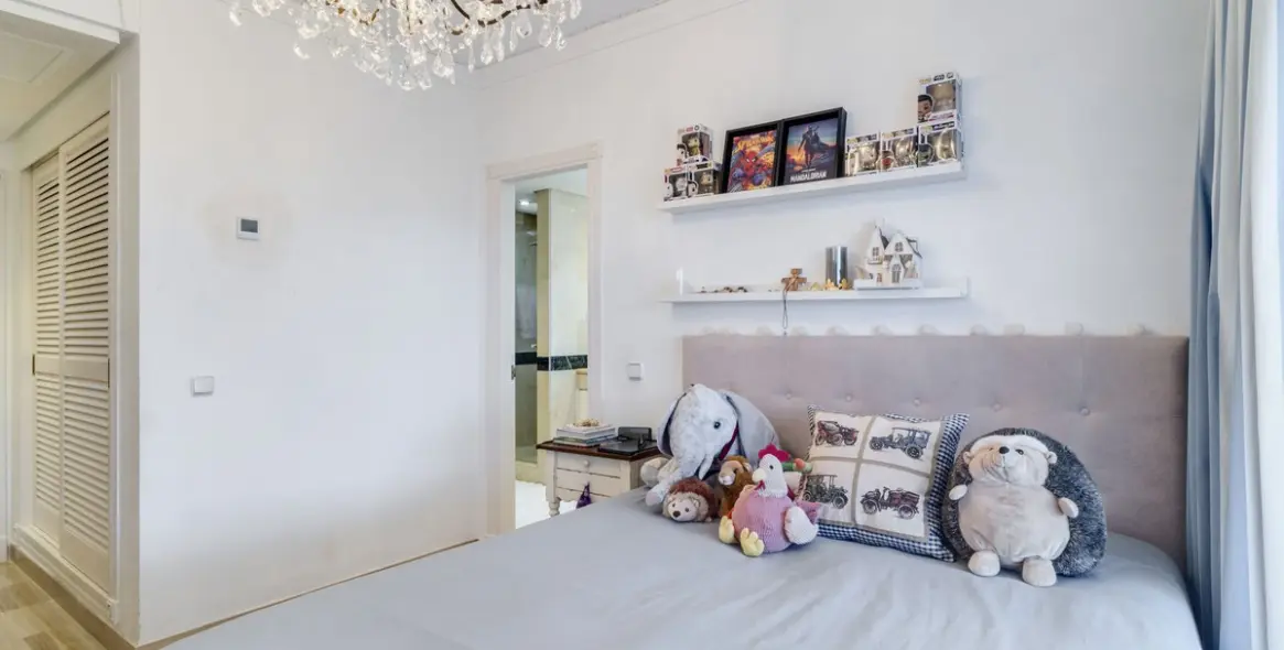 Продажа двухуровневого пентхауса в Bahía de Marbella 42