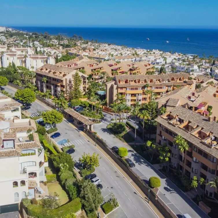 Продажа двухуровневого пентхауса в Bahía de Marbella
