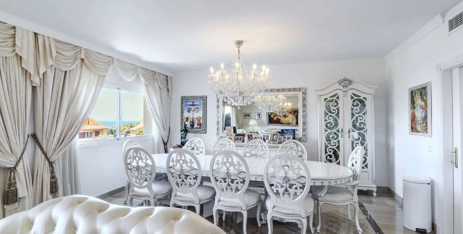 Продажа двухуровневого пентхауса в Bahía de Marbella 15