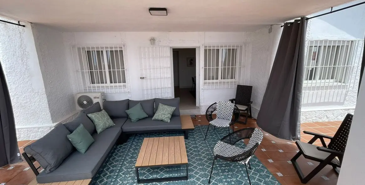 Продажа  отдельно стоящей виллы в Costa del Sol East 3