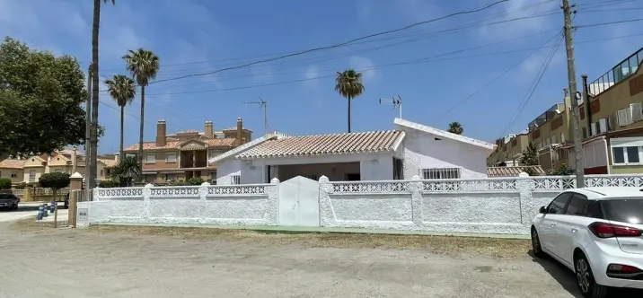 Villa independiente R5231563 3