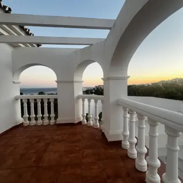 Sale of detached villa in Torrequebrada