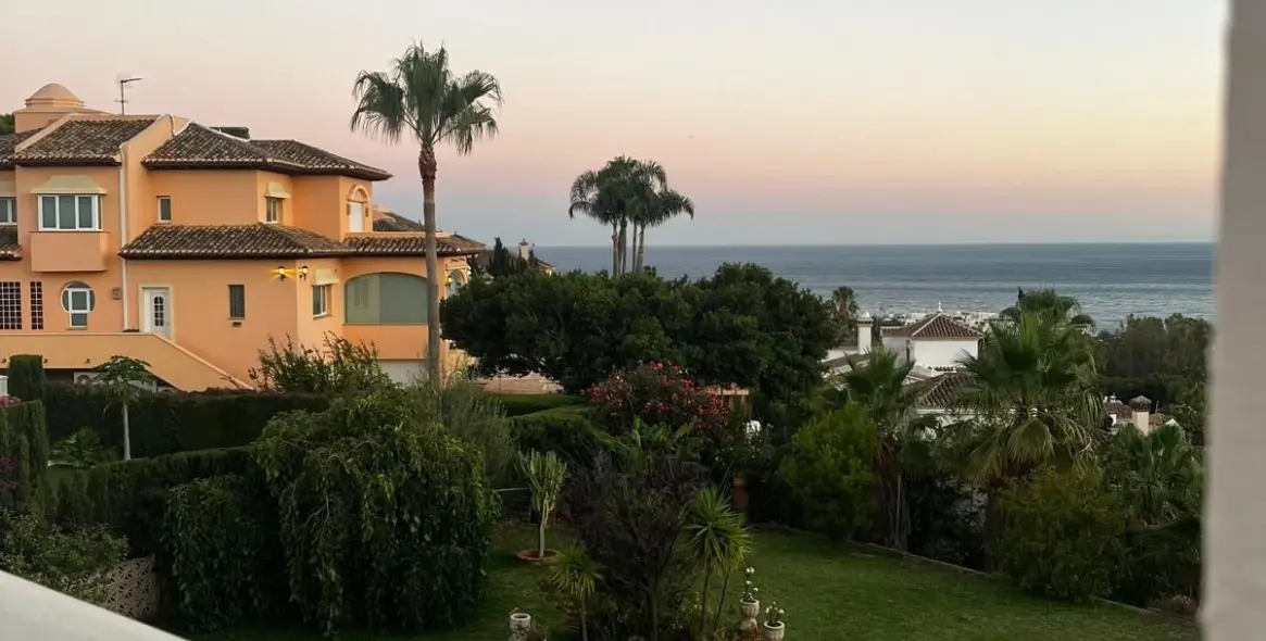 Sale of detached villa in Torrequebrada 12
