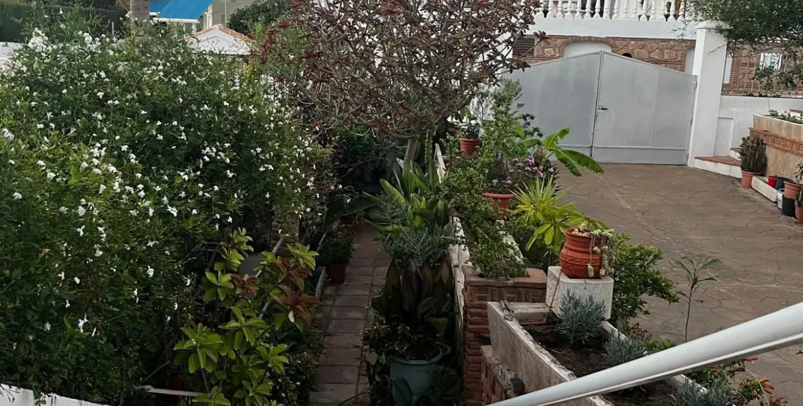 Sale of detached villa in Torrequebrada 20