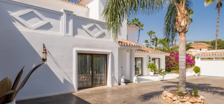 Venta de villa independiente en Atalaya 1