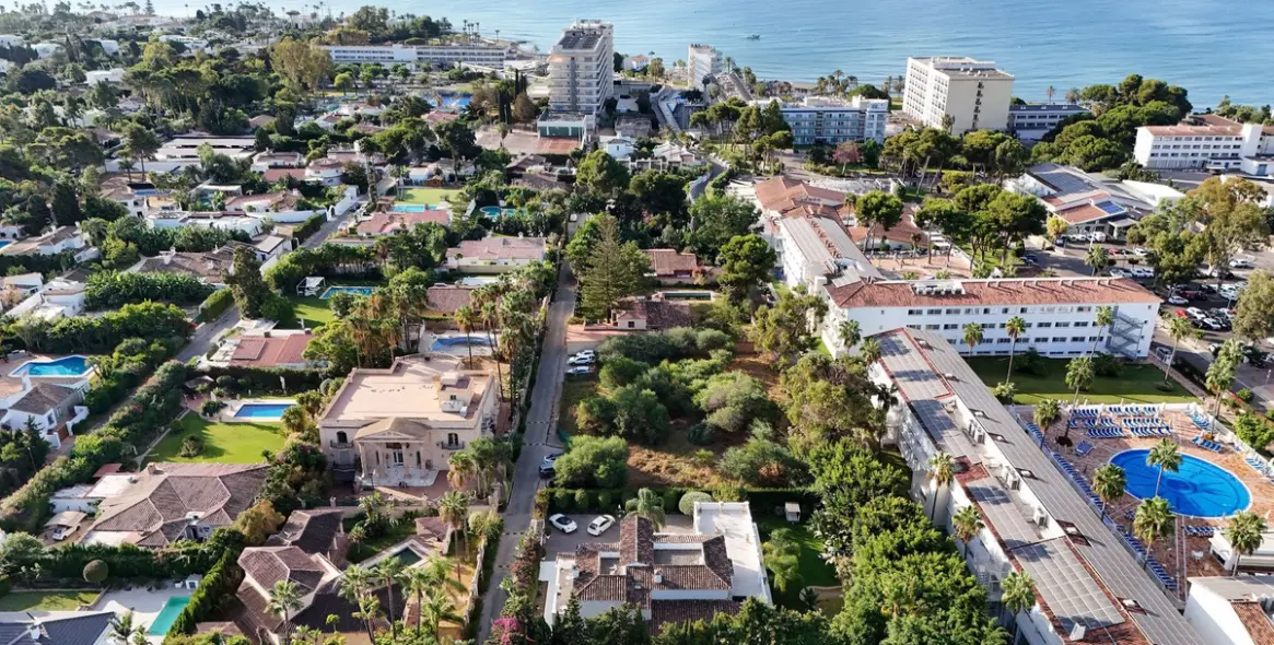 Sale of detached villa in Atalaya 23