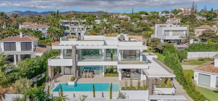 Detached villa R3667556 3