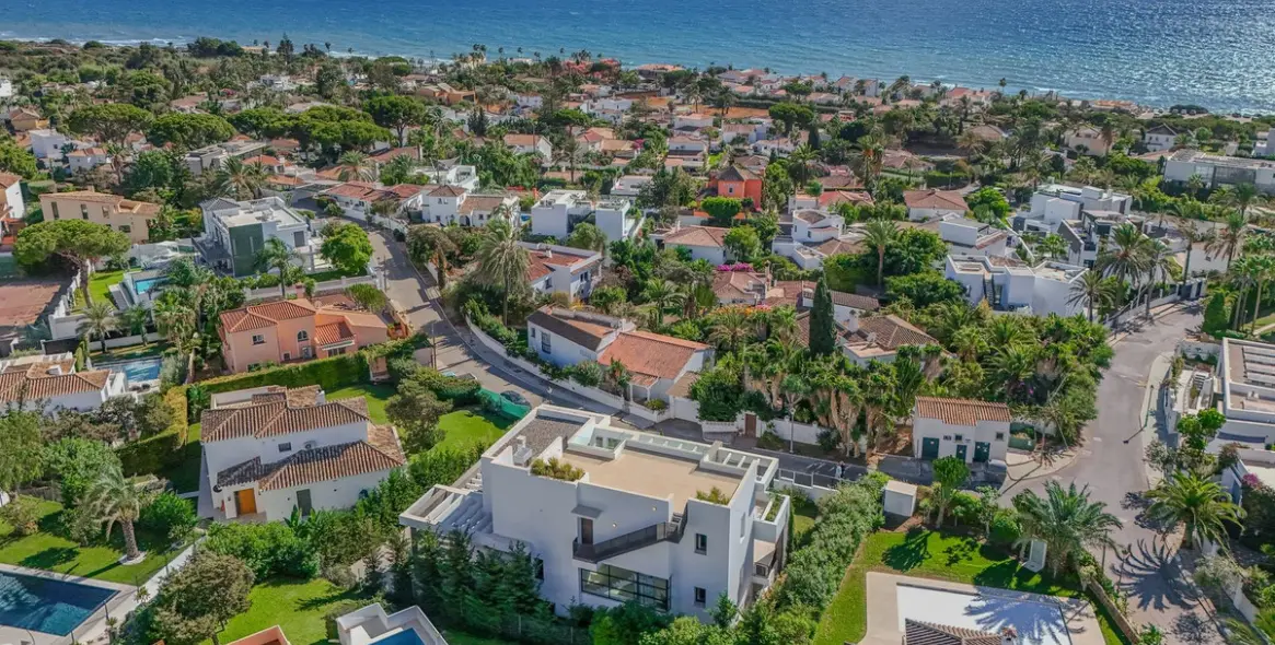 Sale of detached villa in Marbella East (district Marbesa) 5