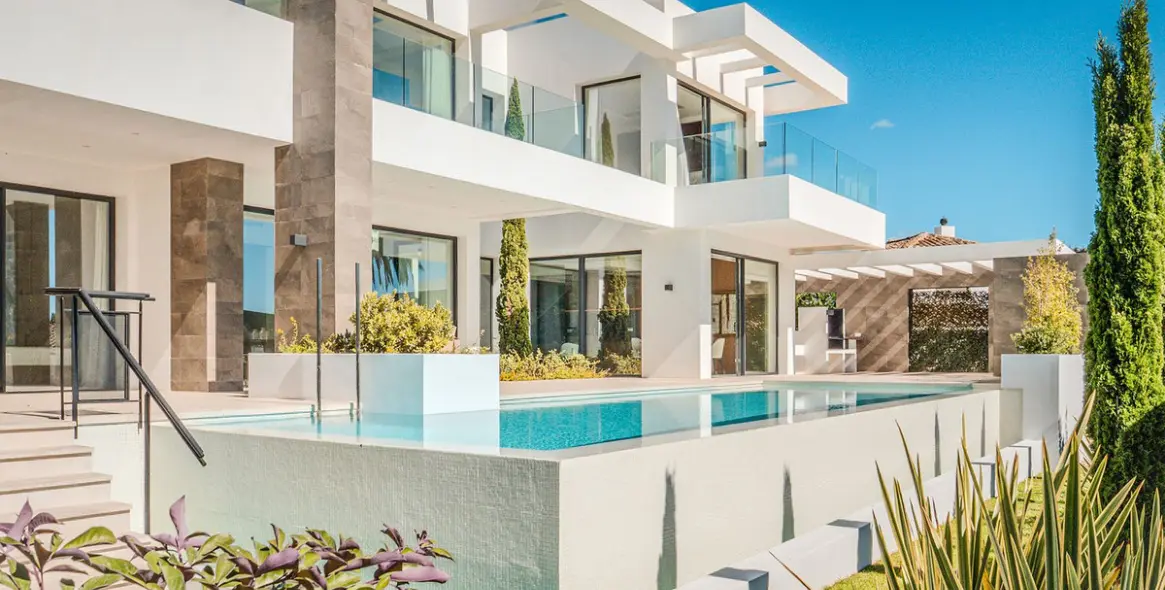 Sale of detached villa in Marbella East (district Marbesa) 10