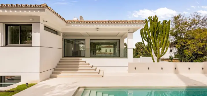 Venta de villa independiente en Guadalmina Alta 0