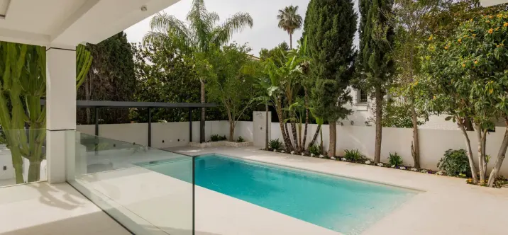 Venta de villa independiente en Guadalmina Alta 4