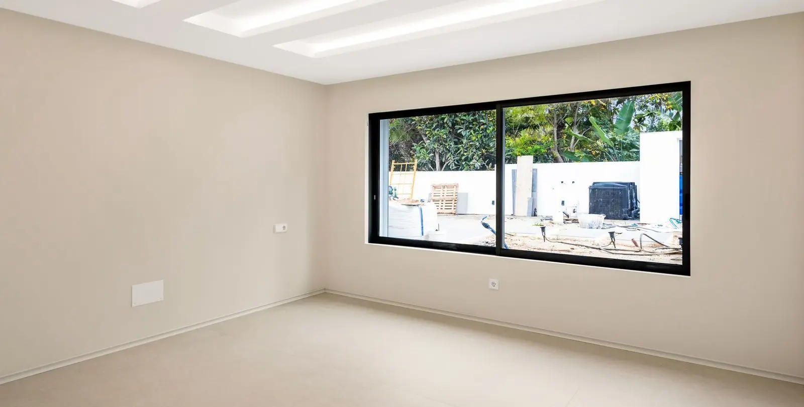 Sale of detached villa in Guadalmina Alta 31