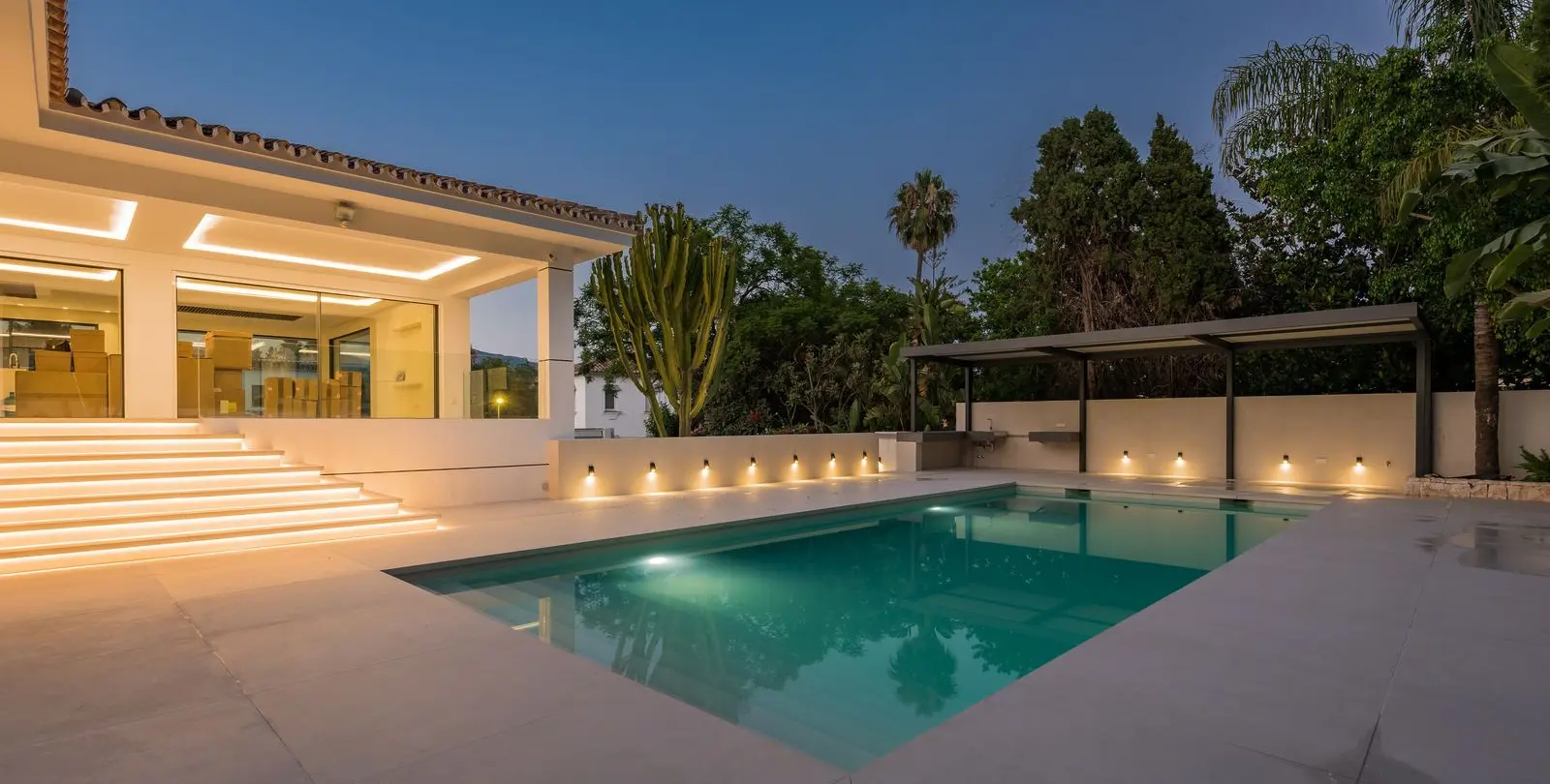Sale of detached villa in Guadalmina Alta 51