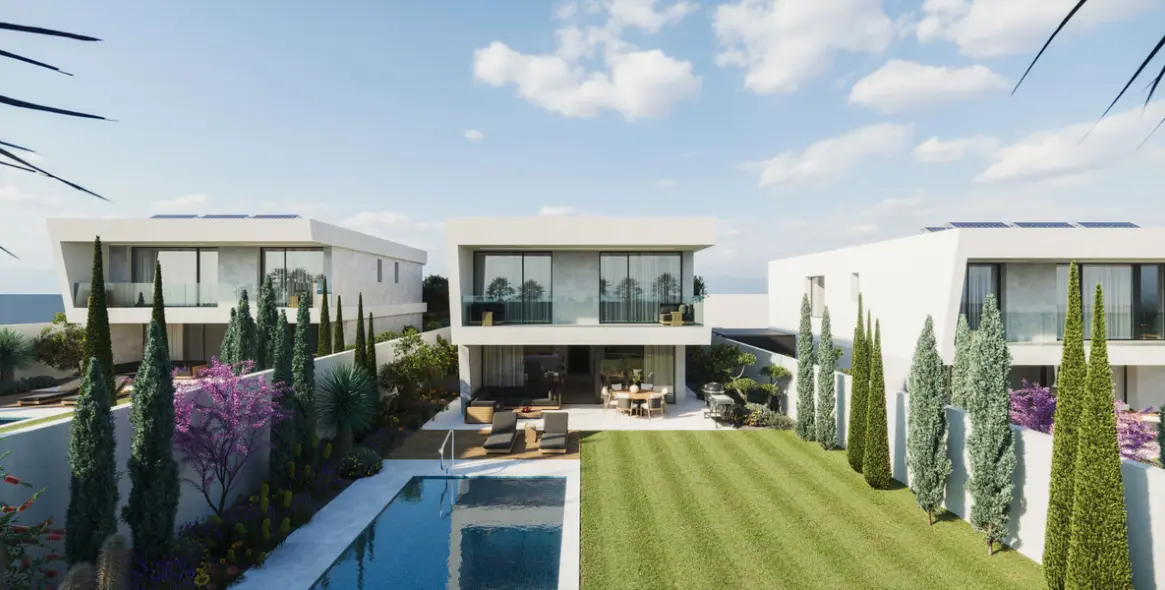 Sale of detached villa in San Pedro de Alcántara 2