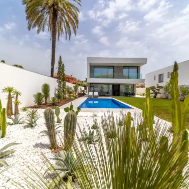 Sale of detached villa in San Pedro de Alcántara