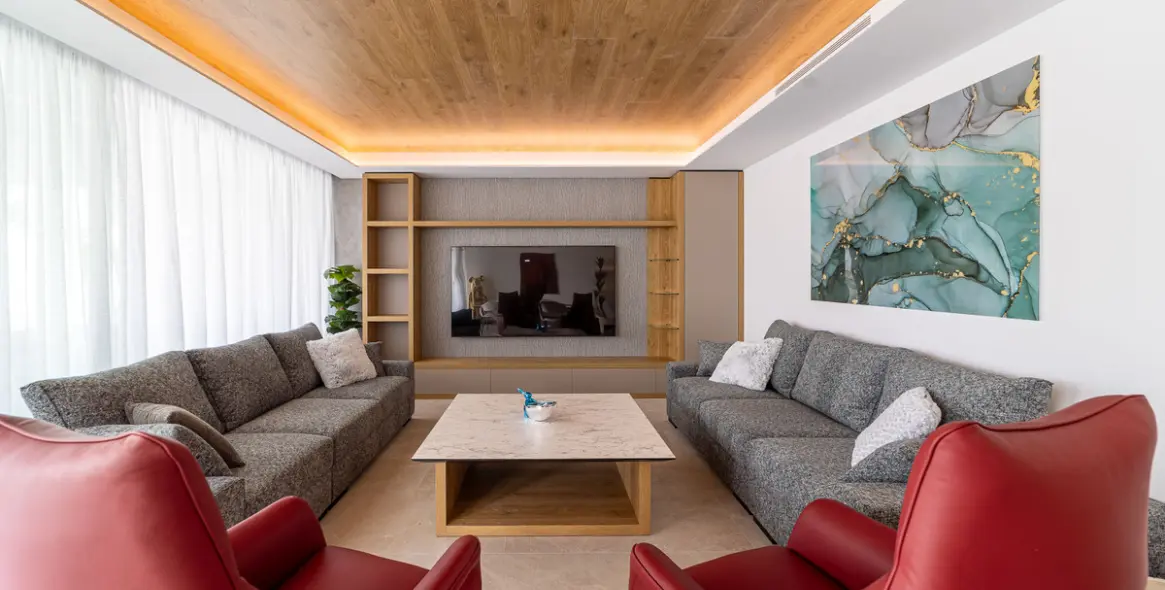 Sale of detached villa in San Pedro de Alcántara 6