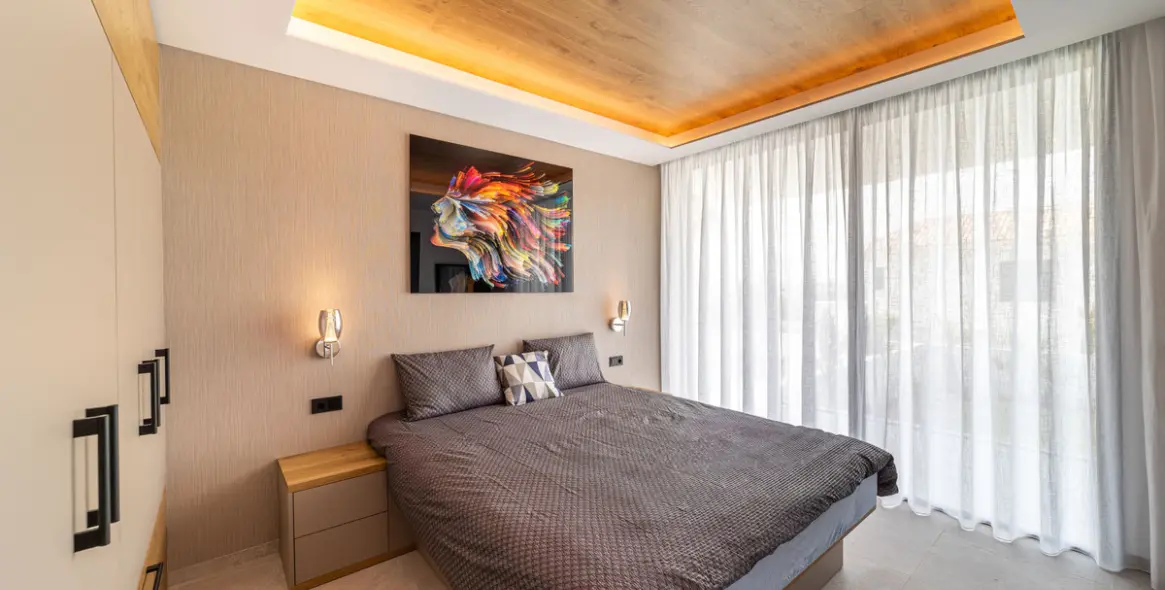 Sale of detached villa in San Pedro de Alcántara 13