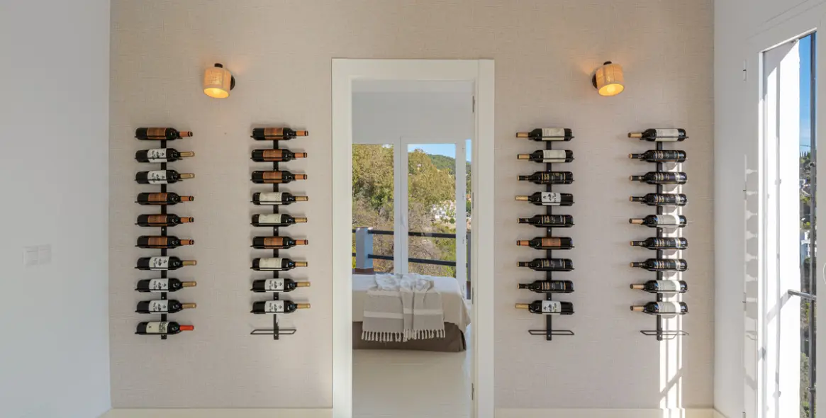 Продажа  отдельно стоящей виллы в El Madroñal 16