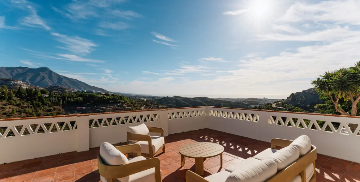 Продажа  отдельно стоящей виллы в El Madroñal 29