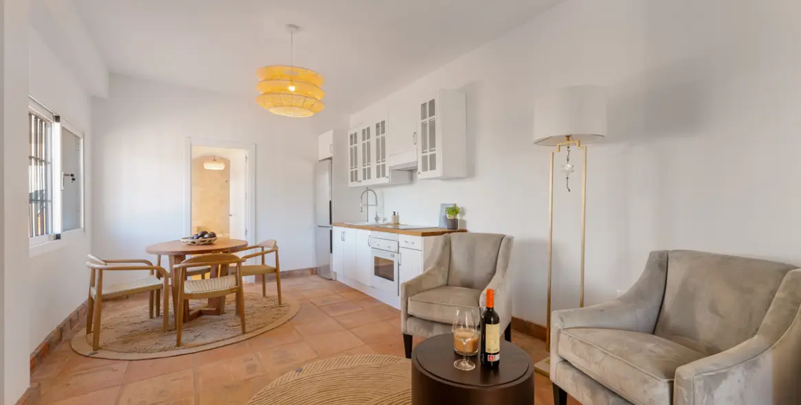 Продажа  отдельно стоящей виллы в El Madroñal 35