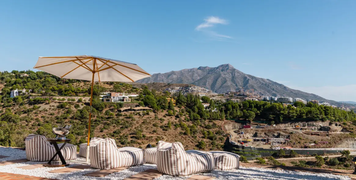 Продажа  отдельно стоящей виллы в El Madroñal 58