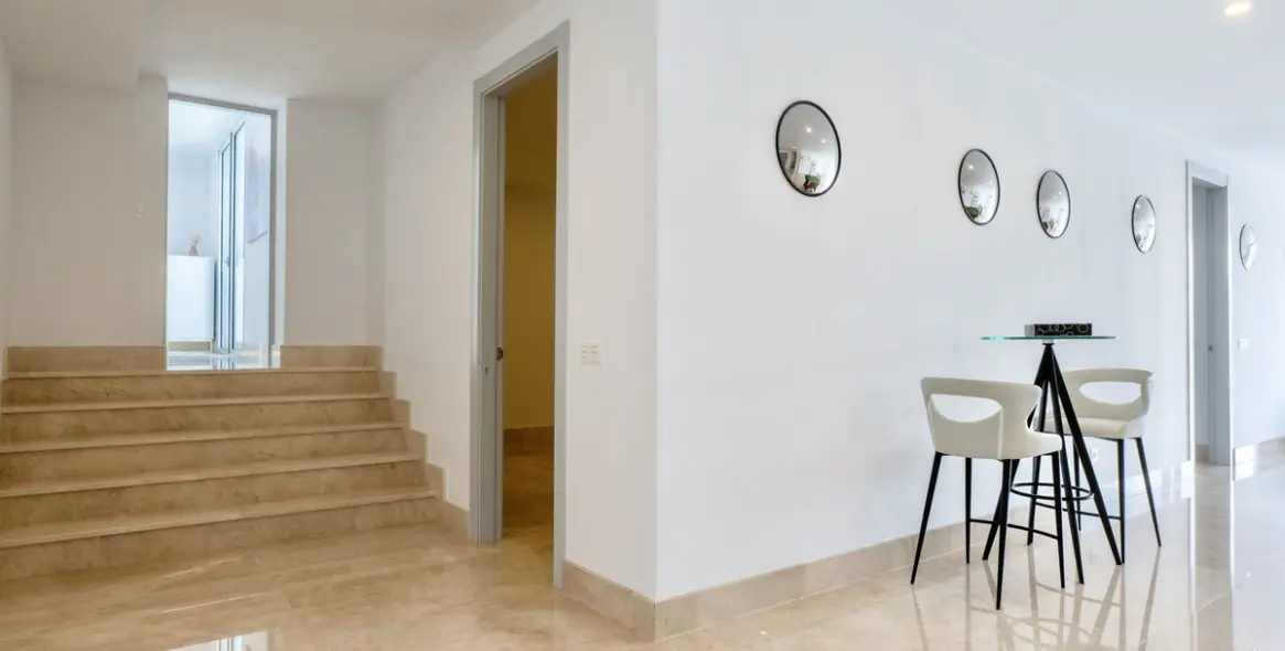 Sale of detached villa in Los Arqueros 23