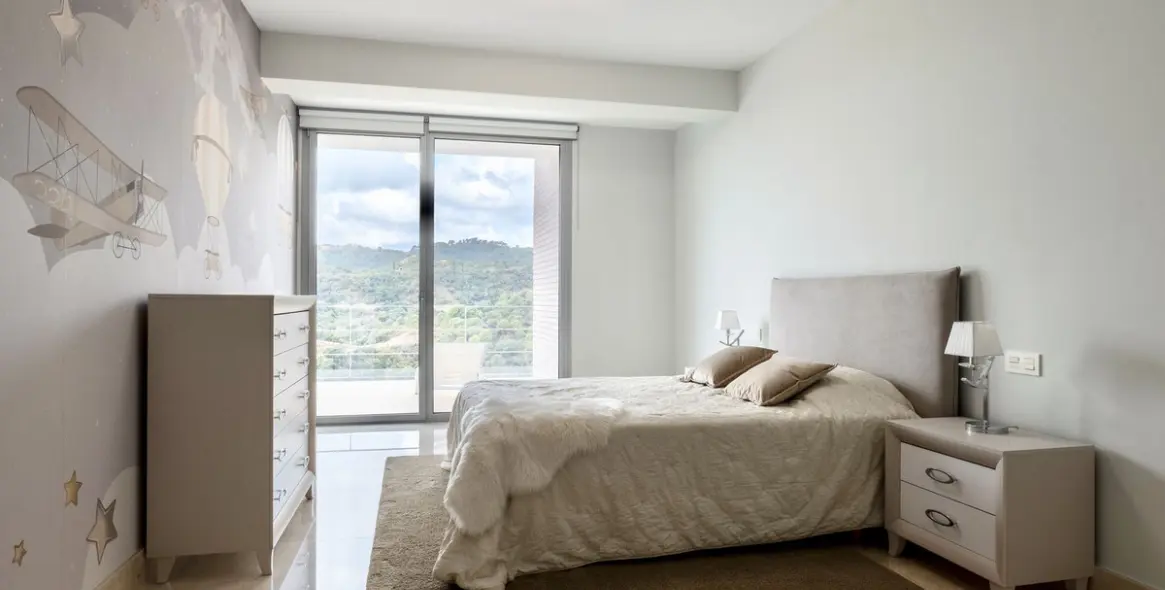 Sale of detached villa in Los Arqueros 32
