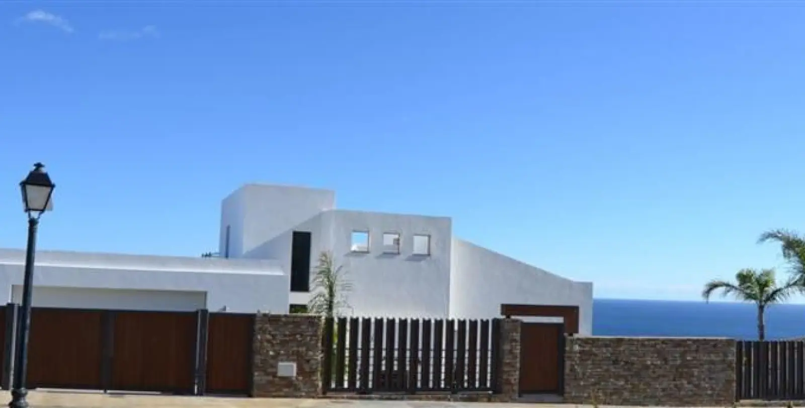 Venta de villa independiente en La Duquesa 2