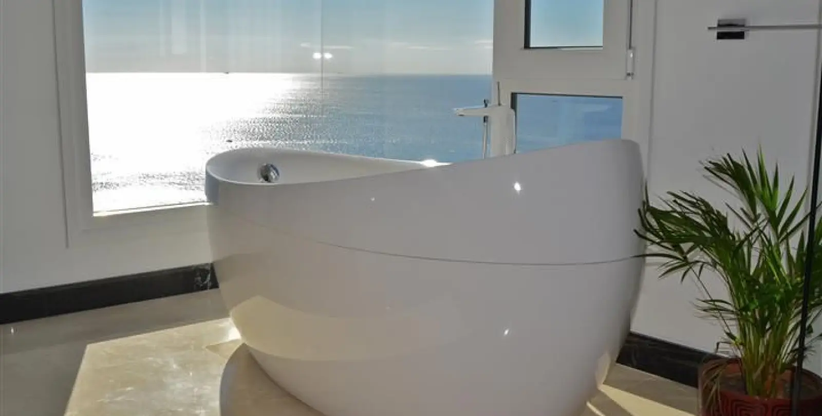 Venta de villa independiente en La Duquesa 49