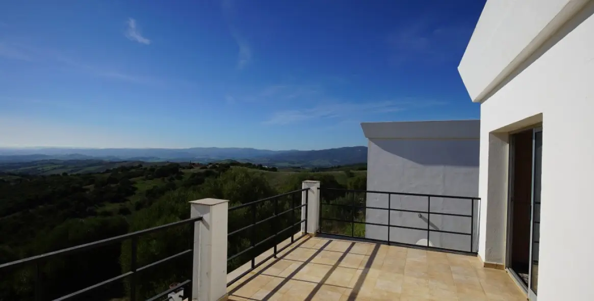 Продажа  отдельно стоящей виллы в Gaucín 5